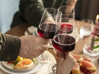 close-up-people-clinking-glasses